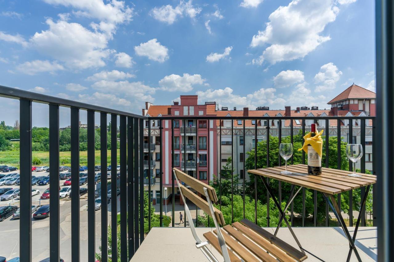 Apartments City View Garbary By Noclegi Renters Poznań Exterior foto